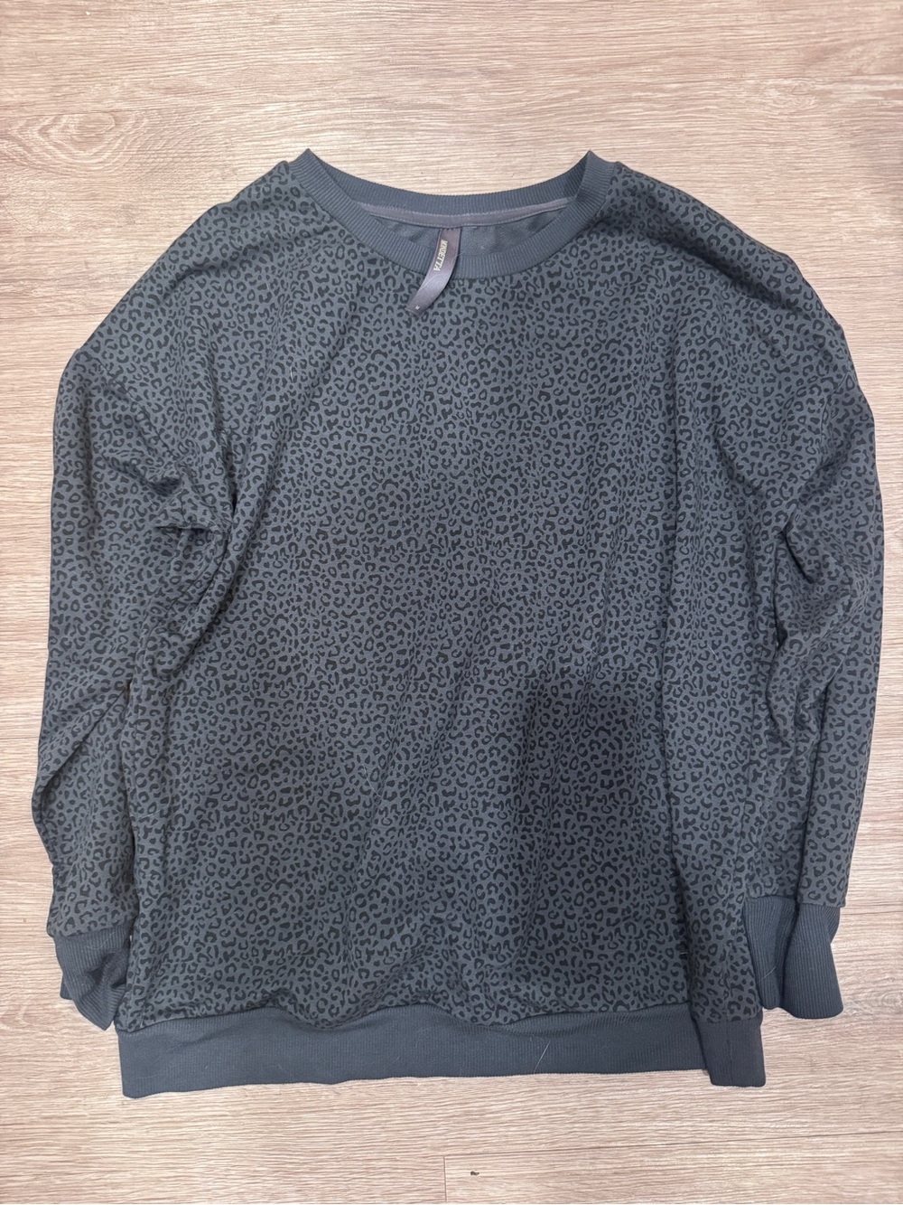 Mondetta Charcoal Leopard-Print Crewneck Sweater